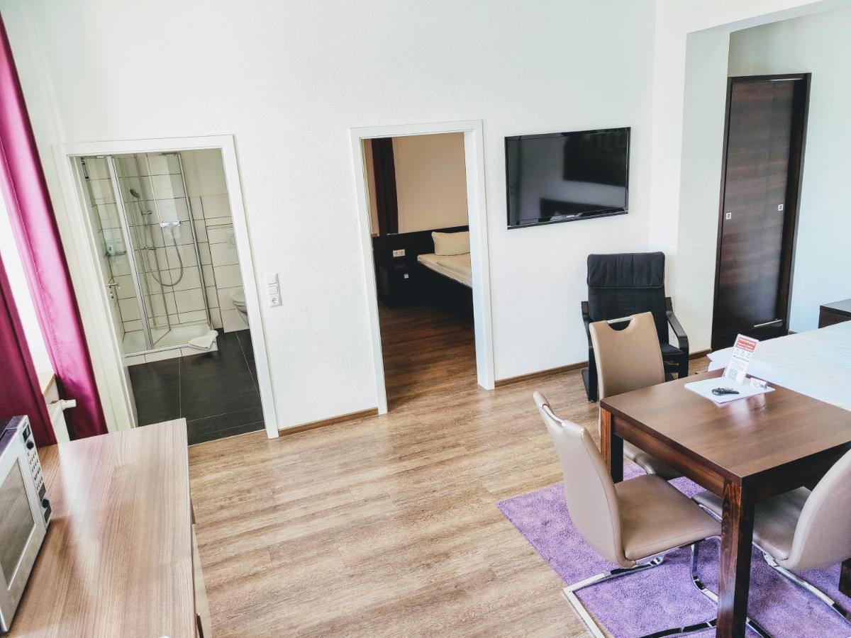 Boardinghouse - Stadtvilla Budget Швайнфурт Екстериор снимка