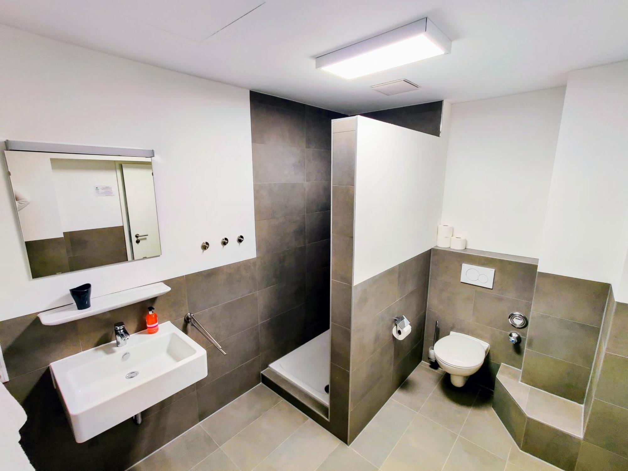 Boardinghouse - Stadtvilla Budget Швайнфурт Екстериор снимка