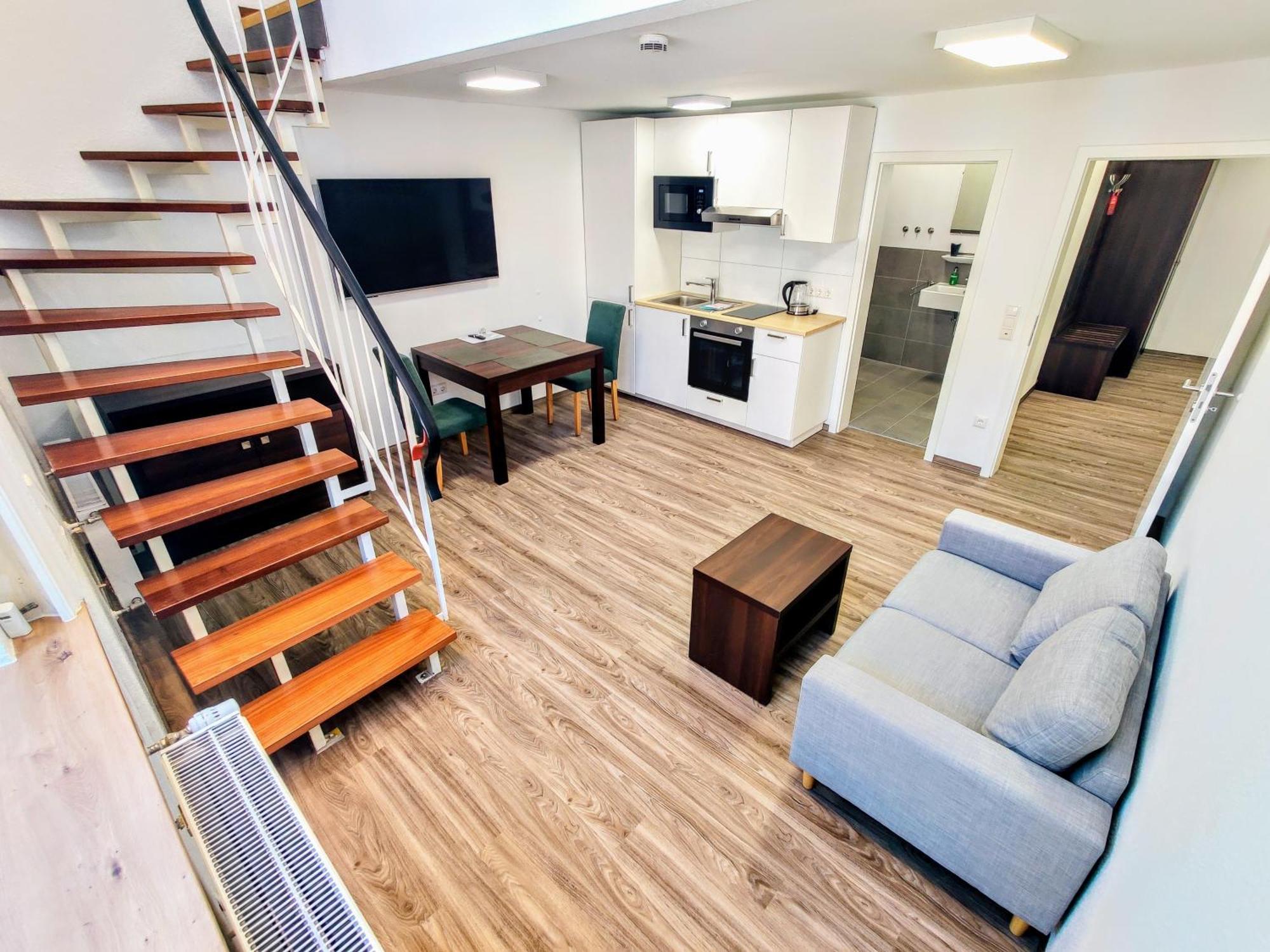 Boardinghouse - Stadtvilla Budget Швайнфурт Екстериор снимка