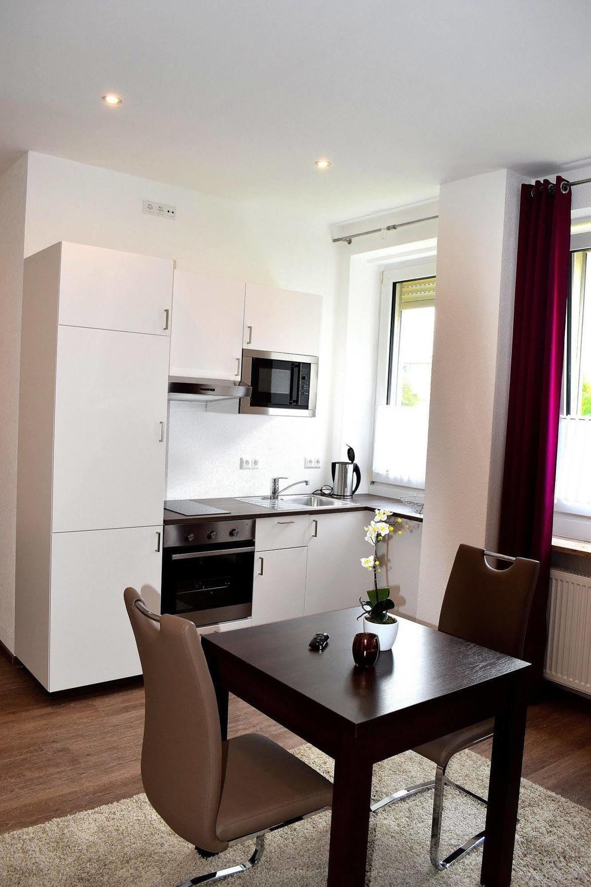 Boardinghouse - Stadtvilla Budget Швайнфурт Екстериор снимка