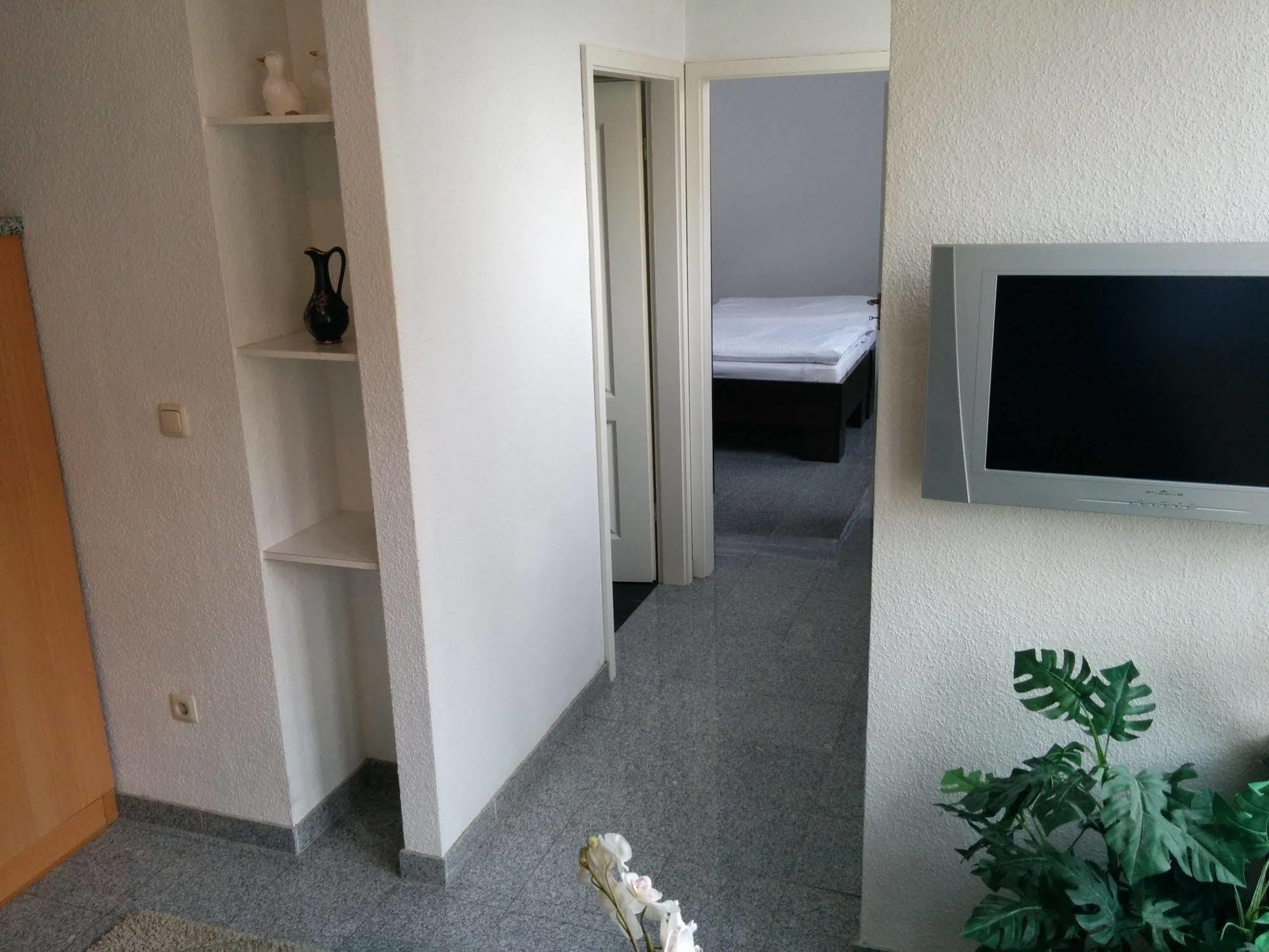 Boardinghouse - Stadtvilla Budget Швайнфурт Екстериор снимка