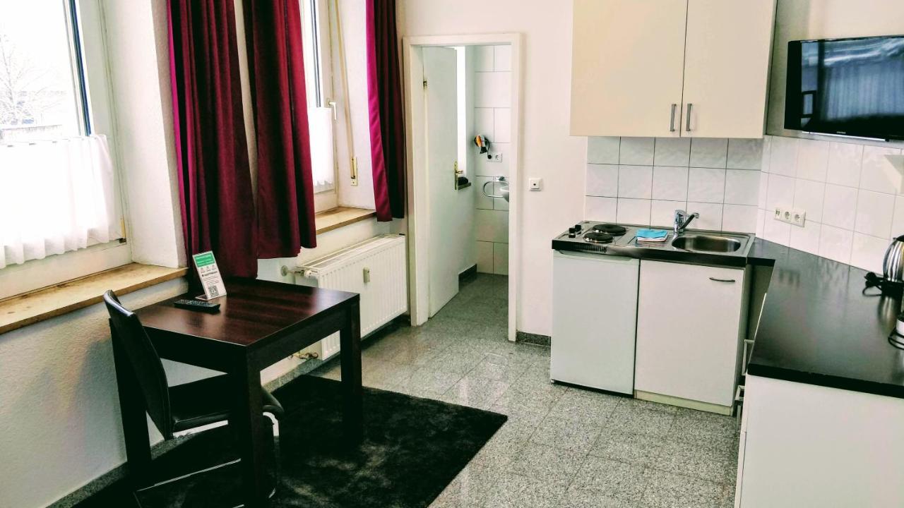 Boardinghouse - Stadtvilla Budget Швайнфурт Екстериор снимка