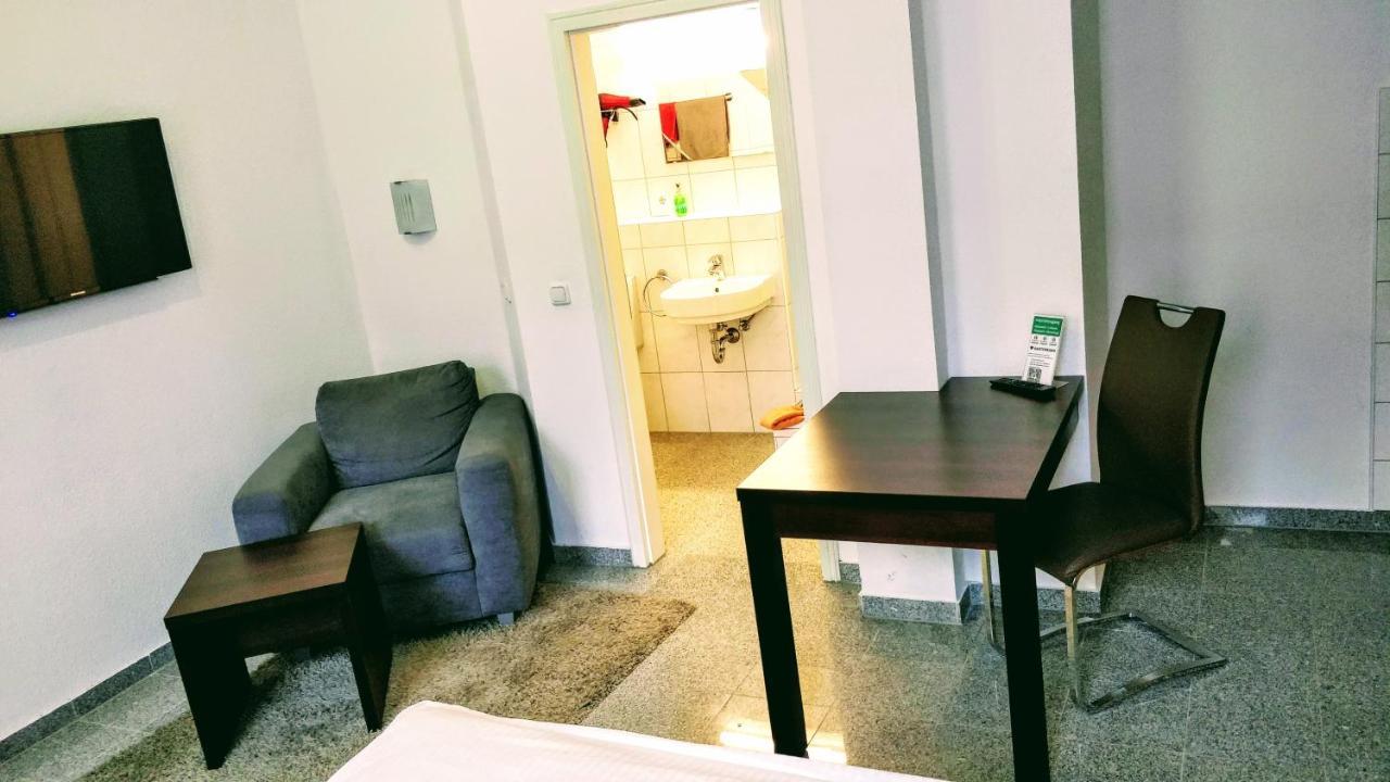 Boardinghouse - Stadtvilla Budget Швайнфурт Екстериор снимка